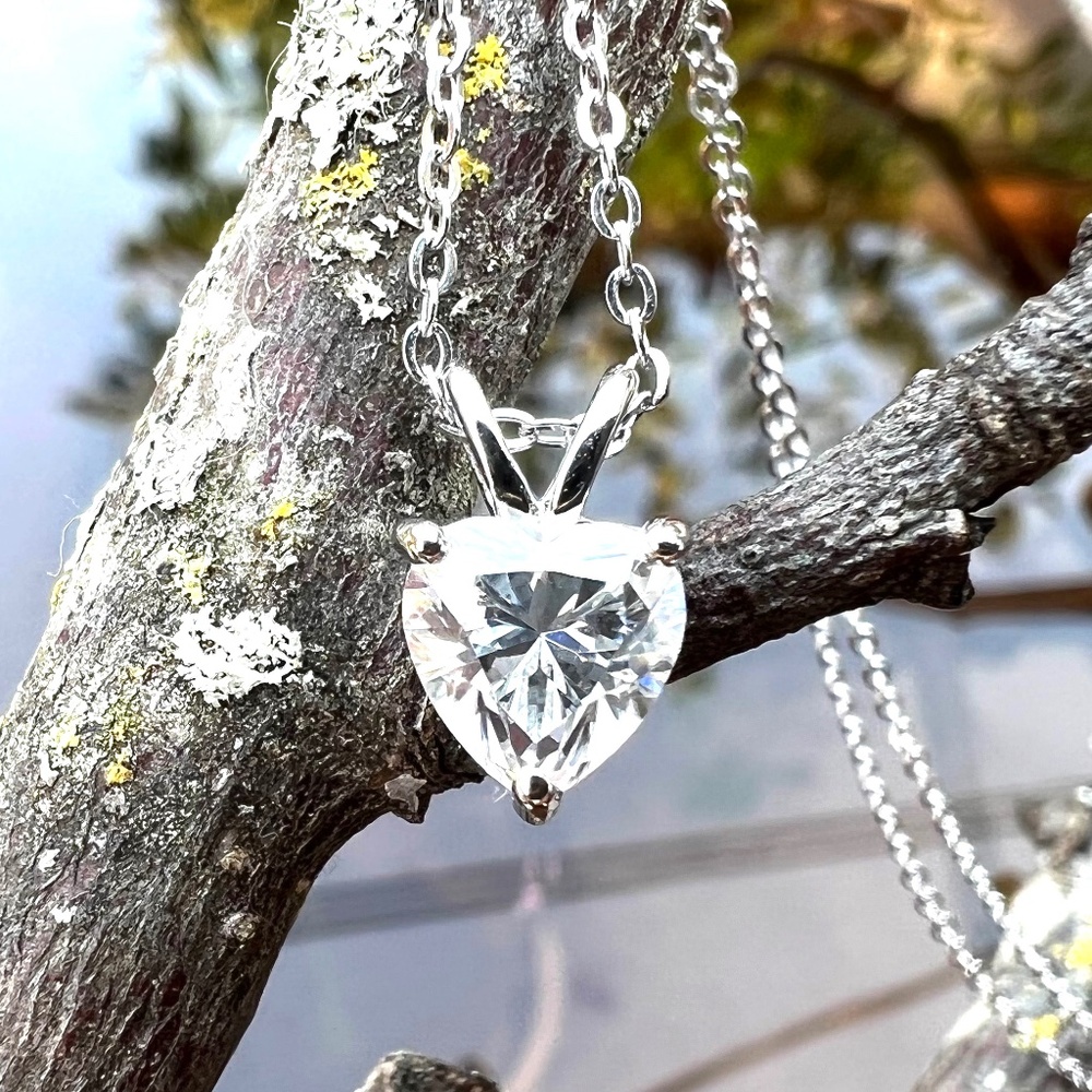 1 Carat Heart Moissanite Pendant Sterling Silver 925 , Grade VVS D Colour
